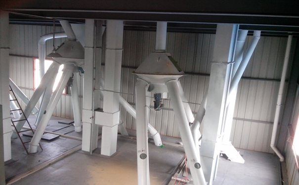 小型顆粒飼料設(shè)備多少錢?其在冬季的具體保養(yǎng)措施有哪些?