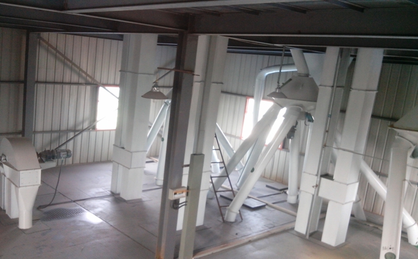 飼料機械成套設(shè)備是現(xiàn)代畜牧業(yè)發(fā)展的關(guān)鍵組成部分